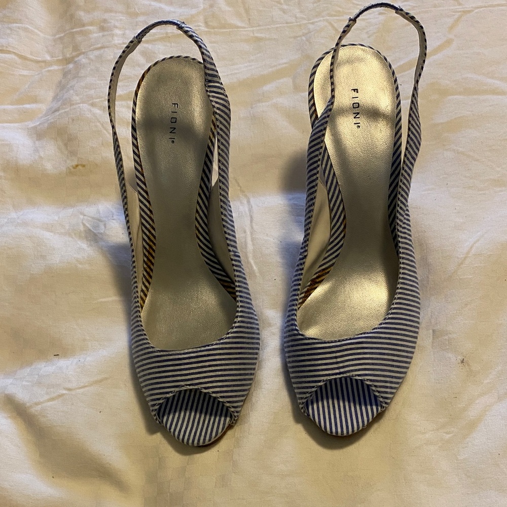 FIONI Clothing Blue and White Striped Heels
